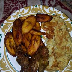 A picture of Plantain,eggs and chicken.