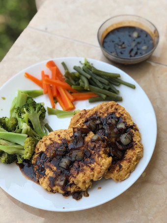 Langkah Mudah untuk Menyiapkan Steak Tempe Lada Hitam, Menggugah Selera