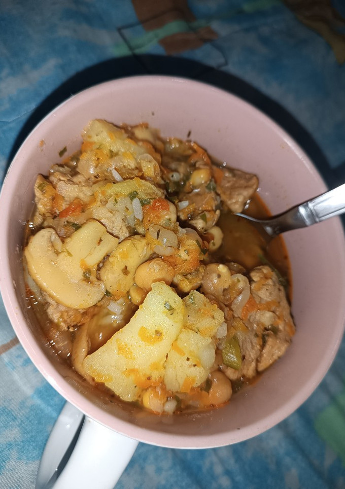 Una foto de Garbanzos con posta de cerdo