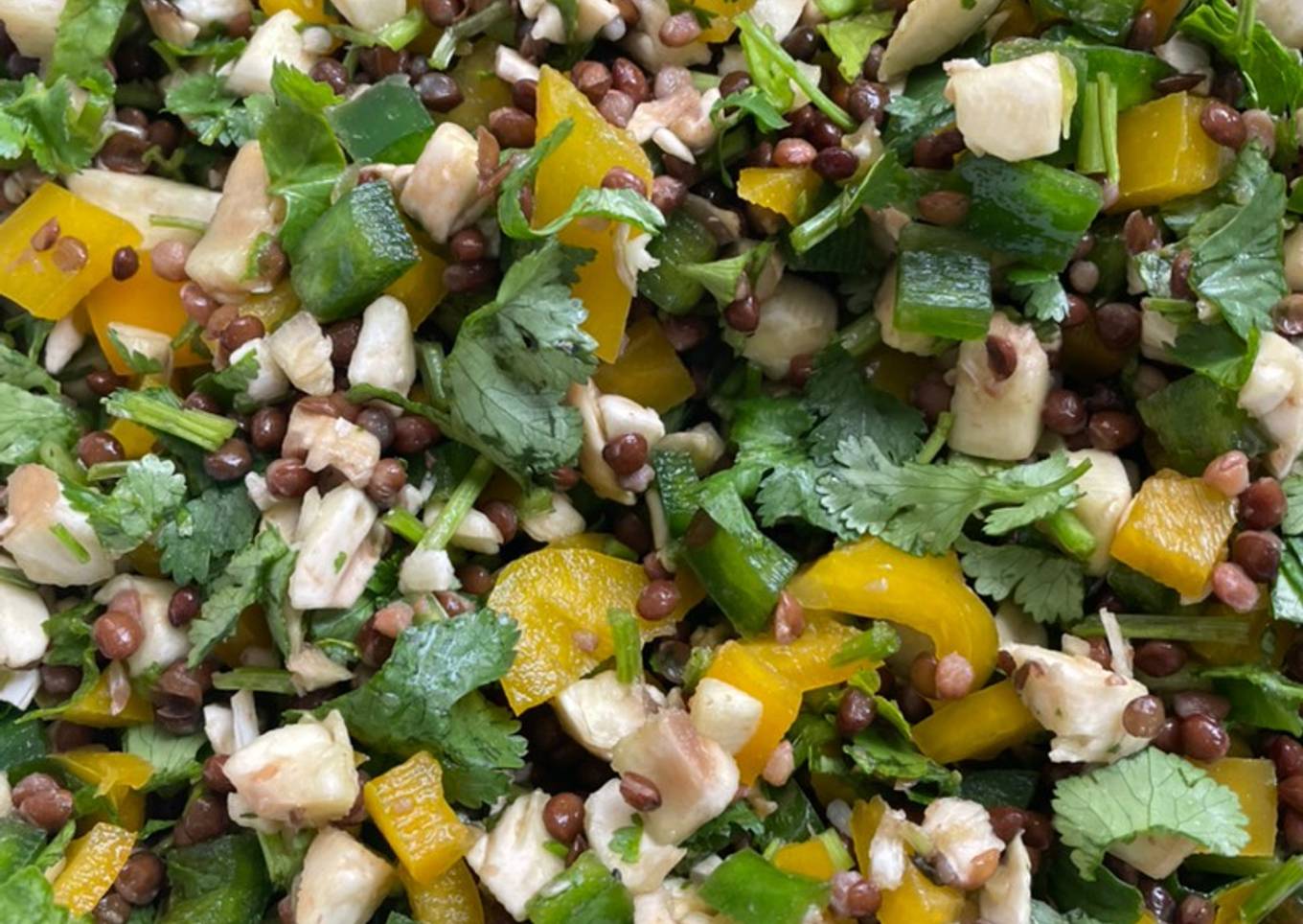 Ensalada de lentejas negras (opción vegetariana y vegana (opcional))