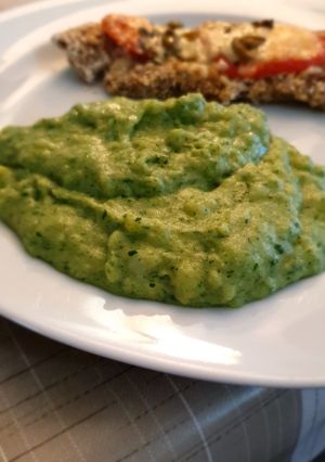 Una foto de Puré de papa🥔, espinaca🥬 y choclo🌽