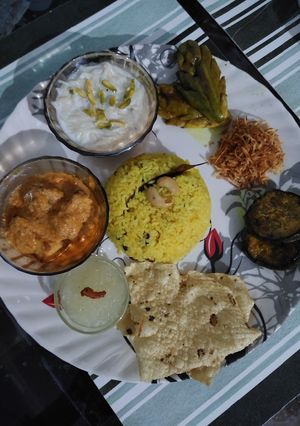 বাসন্তী পোলাও (Basonti pulao recipe in Bengali) রেসিপির প্রধান ছবি