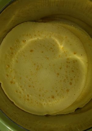 A picture of Rice flour creaps.