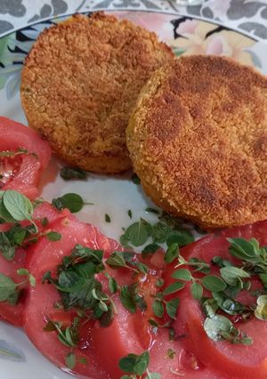 Una foto de Hamburguesas de garbanzos enteros y zapallo