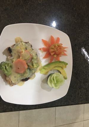 Una foto de Chuleta de cerdo en crema de espárragos