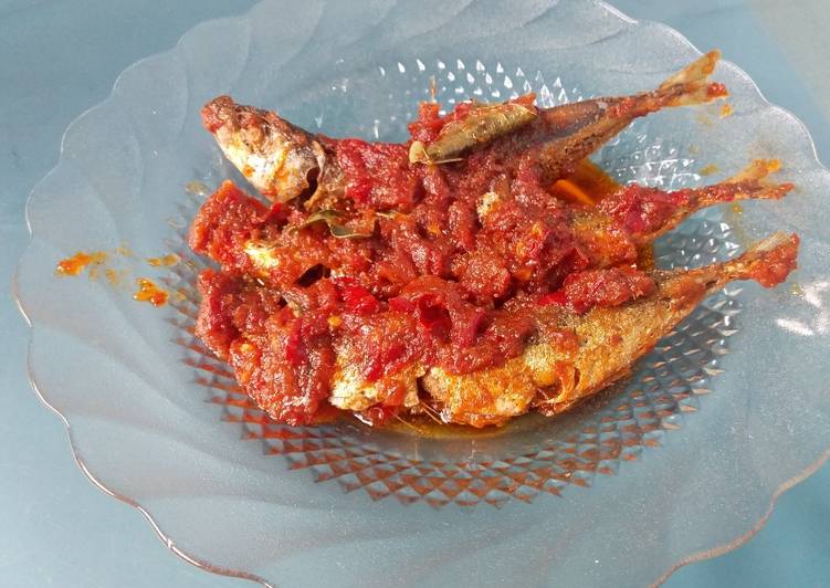 Bahan meracik Ikan benggol balado yang Enak