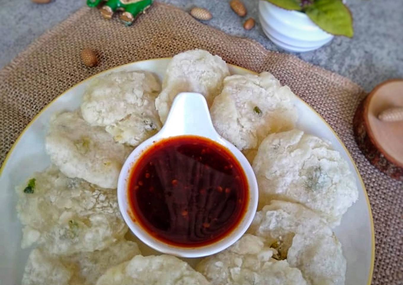 8. Cireng Bumbu Rujak