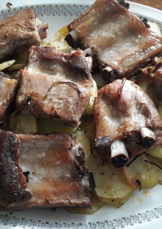 Una foto de Costillas confitadas