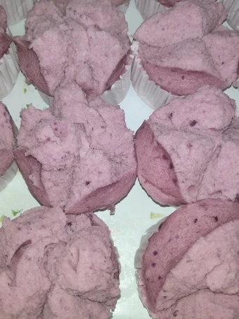 Langkah Mudah untuk Membuat Resep Bolu kukus ubi ungu yang Lezat Sekali Anti Ribet, Sempurna