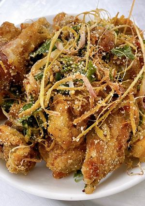 Hình của món Gà rang muối.