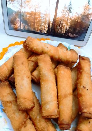 A picture of Chicken Spring Rolls🤩😊.