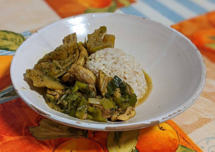 Pollo con cardo al curry de cerveza