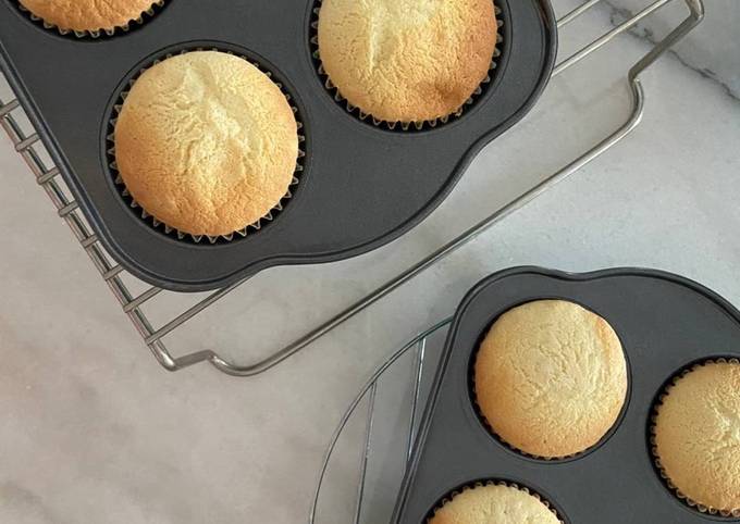 Steps to Make Any-night-of-the-week Mimi&#39;s Favourite Banana Cupcakes