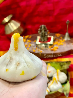 મોદક (modak recipe in Gujarati) રેસીપી મુખ્ય ફોટો