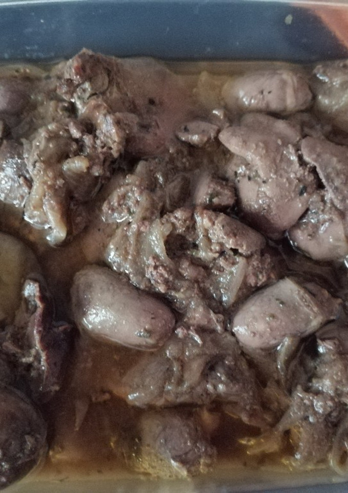 Una foto de Higaditos de pollo encebollados