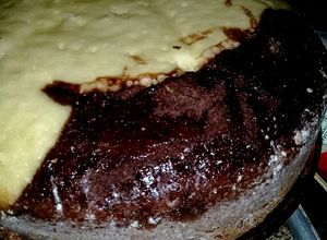 Una foto de Bizcochuelo combinado en olla essen