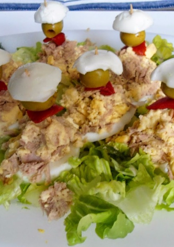 Una foto de Huevos rellenos