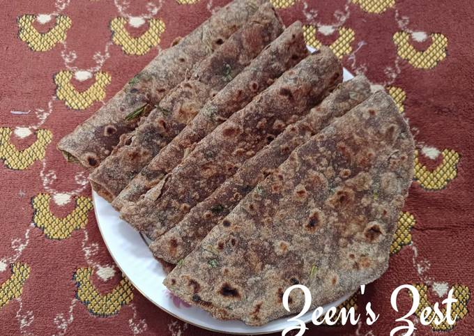 Ragi and Wheat Chapatis with Leafy Greens recipe main photo