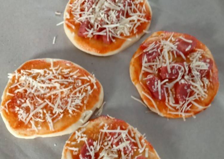 Langkah Mudah untuk Membuat Pizza Mini yang Menggugah Selera