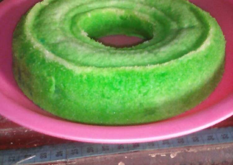 Bolu hijau pandan