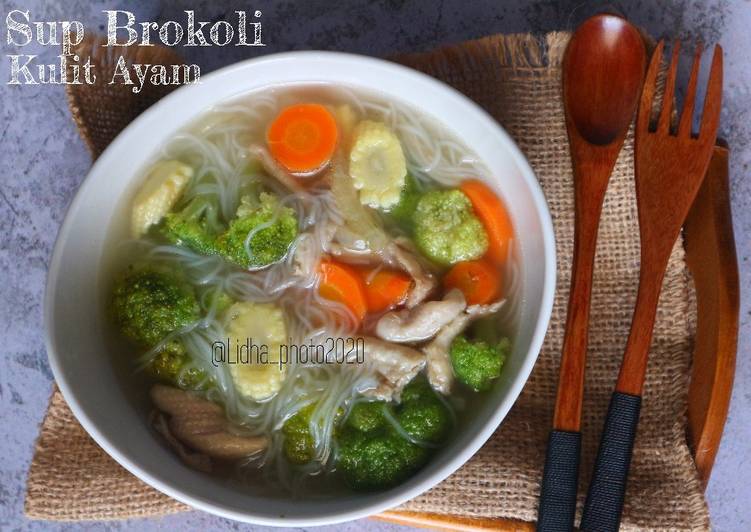 Langkah Mudah untuk Membuat Sup Brokoli kulit ayam, Lezat