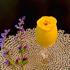 A picture of Mango shakes.
