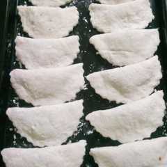 รูปของ Cireng isi bumbu kacang (frozen)