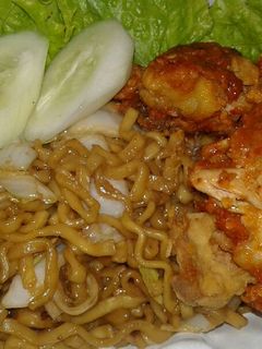 Foto resep Mie Geprek (Mie + ayam geprek)