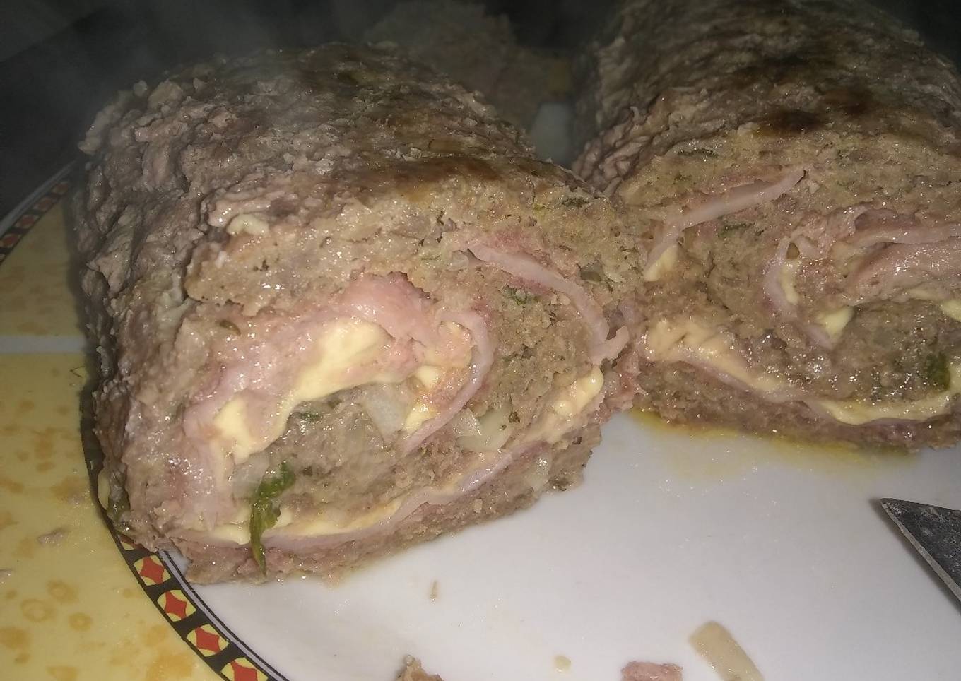 Arrollado de carne picada