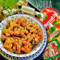 Kuch bhi / kuch b / Crispy honey chilli potatoes A picture of Kuch bhi / kuch b / Crispy honey chilli potatoes.