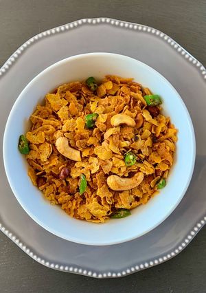 A picture of #Leftover #roti #chevdo#BAKEDNOTFRIED #LEFTOVERMAKER.