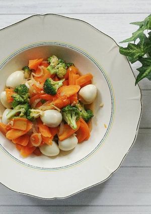 Foto resep Tumis Brokoli Wortel Telur Puyuh