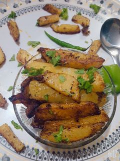 आलू भुजिया (aloo bhujiya recipe in hindi) रेसिपी मुख्य फोटो
