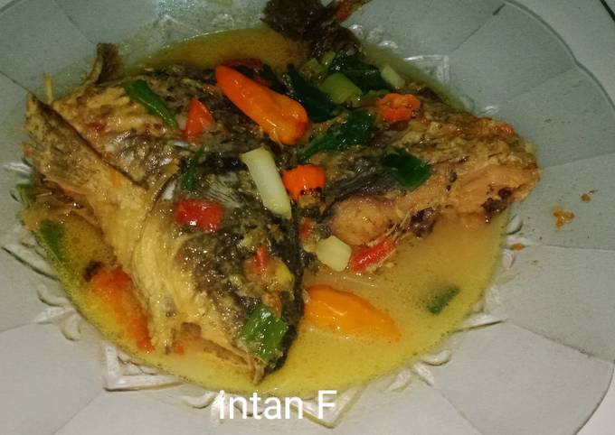 Gulai ikan mas