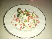 Una foto de bote de salsa