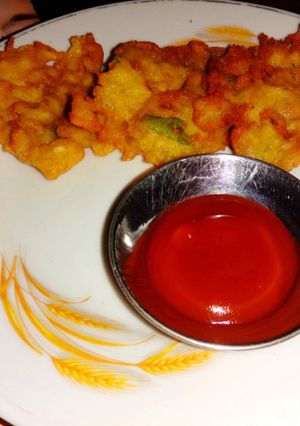 ডাল ডিমের পকোড়া(Dal dimer pokora recipe in Bengali) রেসিপির প্রধান ছবি