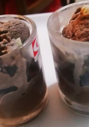 A picture of Chocolate pudding with icecream.