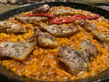 Paella de conejo de la montaña