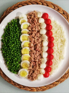 Foto di Insalata di riso basmati scomposta 🌷