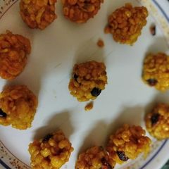 A picture of Bhunthi laddu.