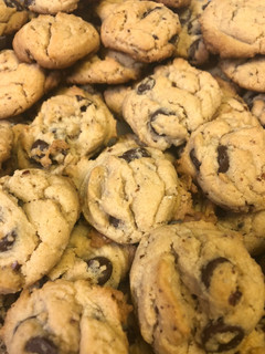 A picture of Easy Chocolate Chip Cookies.