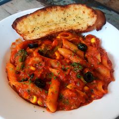 A picture of Red Sauce Pasta.