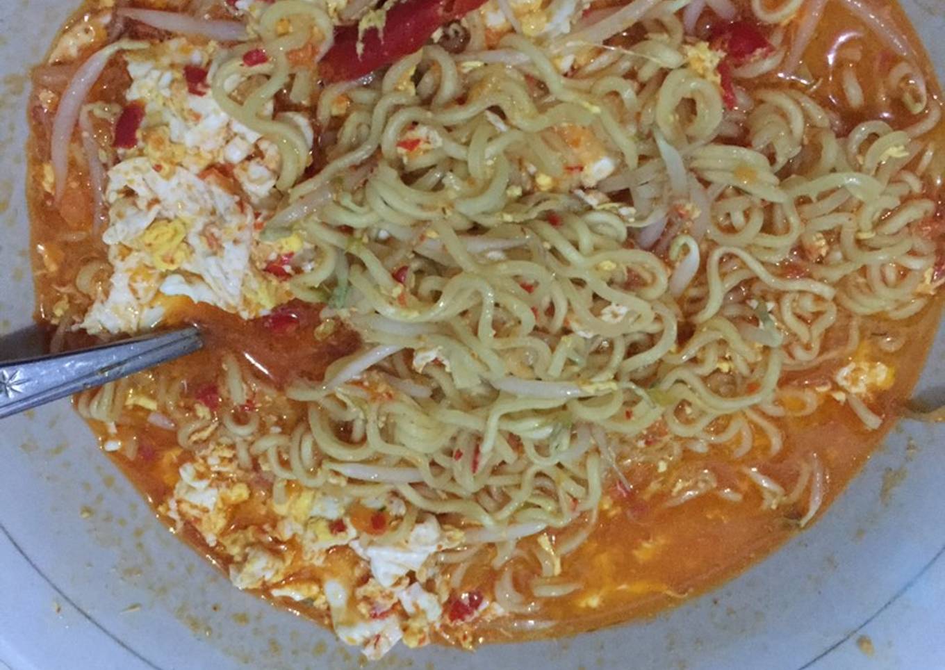 Mie Pedas Soto
