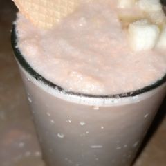 A picture of Banana Apple choco shake.