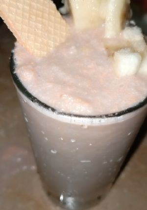 A picture of Banana Apple choco shake.
