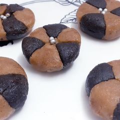 A picture of Biscuit peda.