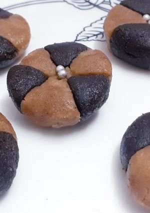 A picture of Biscuit peda.