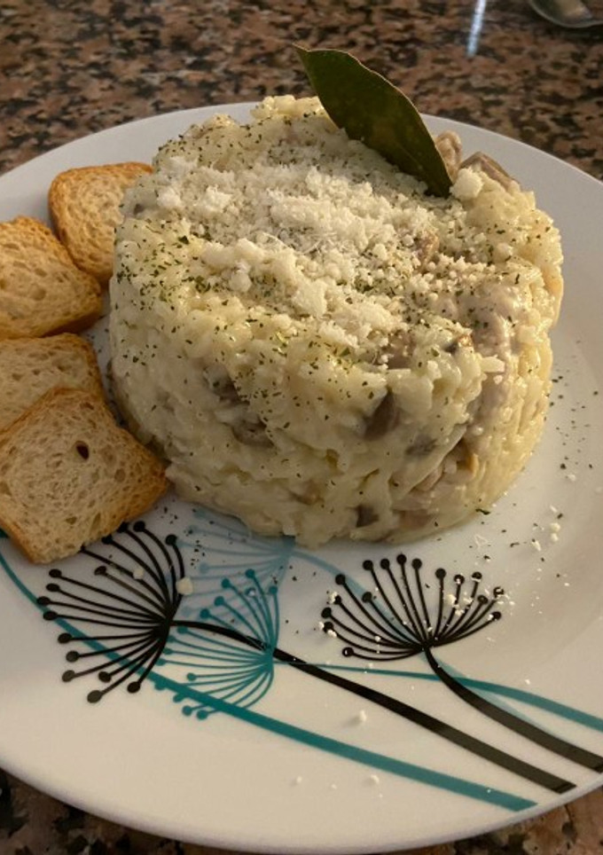 Una foto de Risotto de boletus y pechuga de pollo