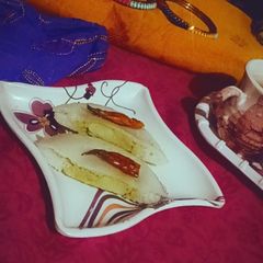 A picture of Stuffed idli.