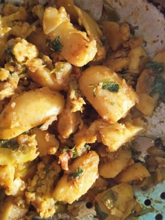 आलू गोभी (Aloo gobhi recipe in hindi) रेसिपी मुख्य फोटो
